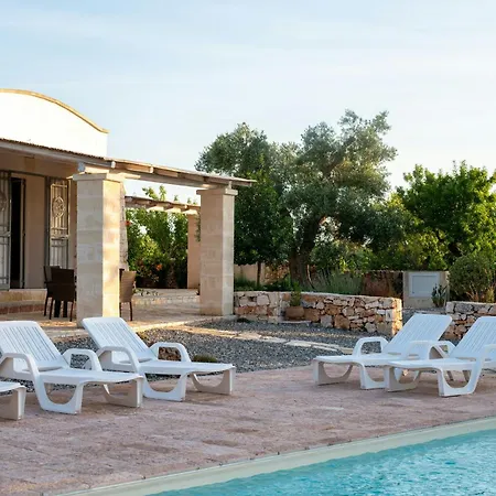 Vakantiehuis With Pool Among Olive Trees *