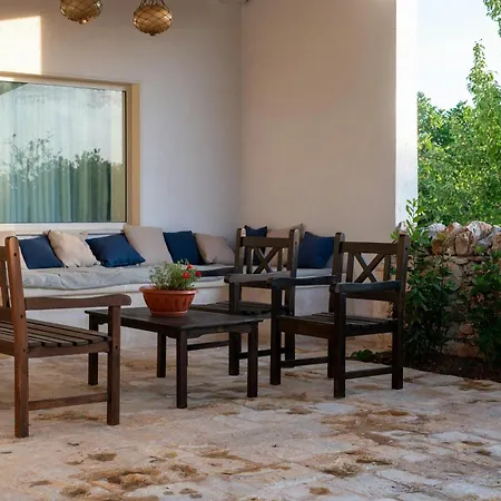 With Pool Among Olive Trees Vakantiehuis *