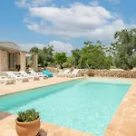With Pool Among Olive Trees בית נופש אוסטוני