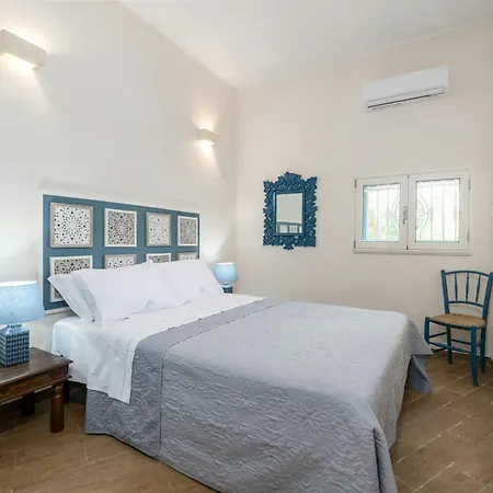 펜션 Villa With Pool Among Ostuni Olive Trees *