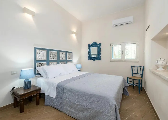 펜션 Villa With Pool Among Ostuni Olive Trees *