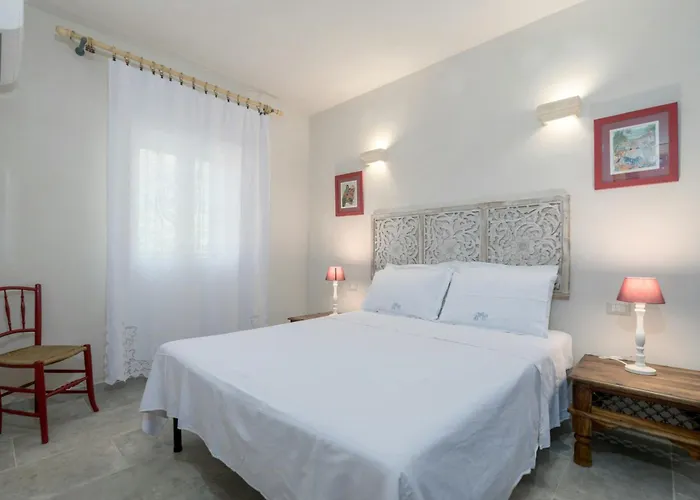 Villa With Pool Among Ostuni Olive Trees 펜션 *