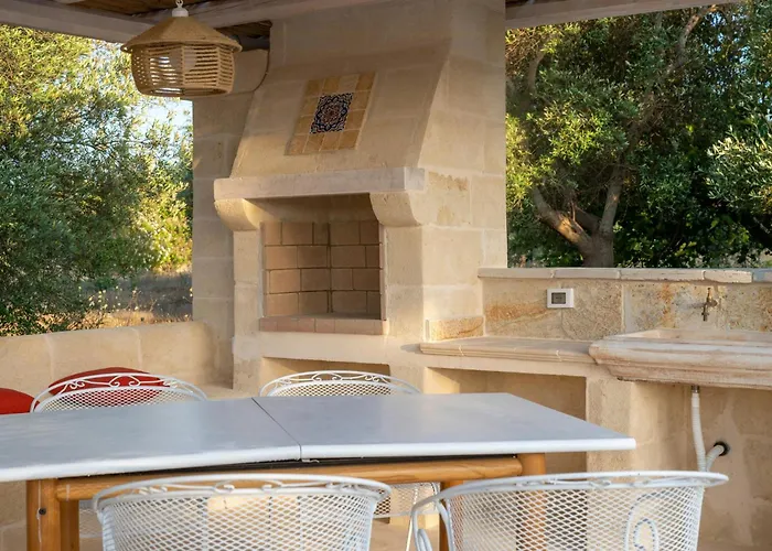 Villa With Pool Among Ostuni Olive Trees 펜션 오스투니